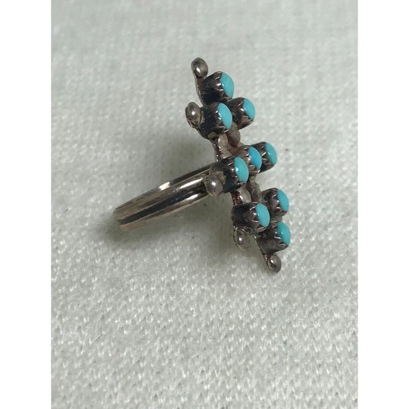 Zuni Sterling Silver Petit Point Turquoise Ring Signed "LB" - Size 7 1/2 - Picture 2 of 7
